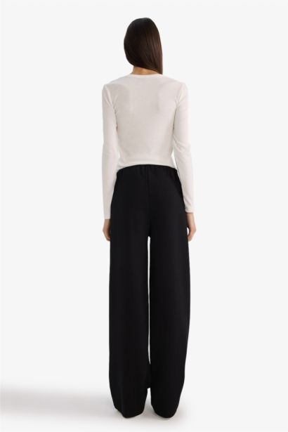 Straight Fit Elastic Waist Thick Sweatpants