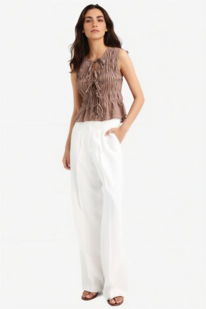 Slim Fit Crew Neck Tie Front Sleeveless Blouse