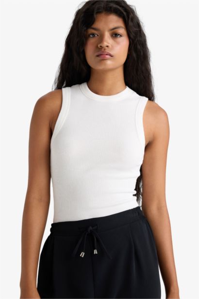 Slim Fit Basic Camisole Crew Neck Tank Top