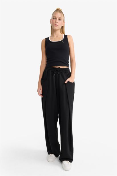 Barrel Fit Tied Waist Wide Leg Sweatpants