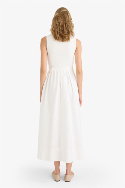 Robe maxi sans manches en popeline à col rond
