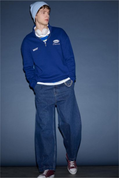 Barrel Fit Elastic Waist Jeans