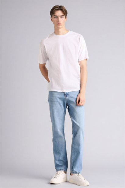 بنطلون قصة مستقيمة