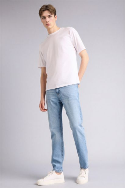 بنطلون قصة مستقيمة