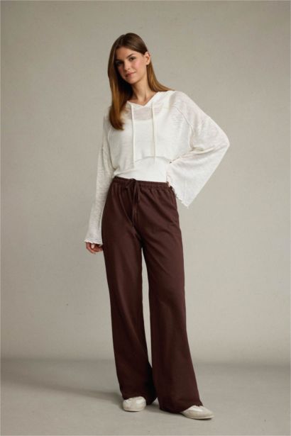 Slim Fit Three Pockets Trousers