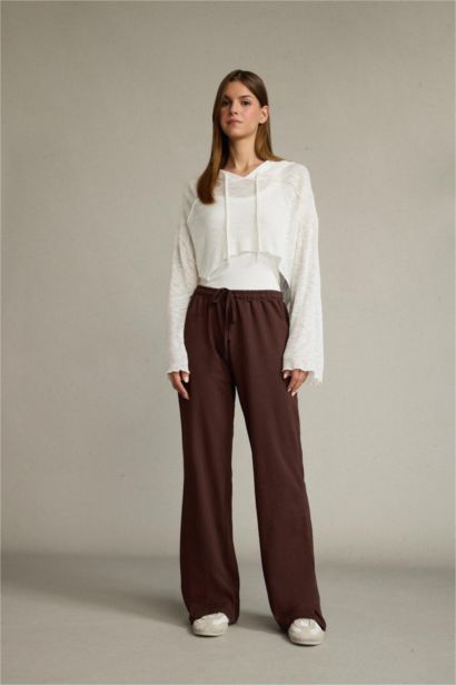 Slim Fit Three Pockets Trousers