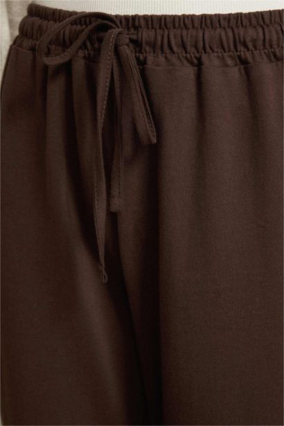 Slim Fit Three Pockets Trousers