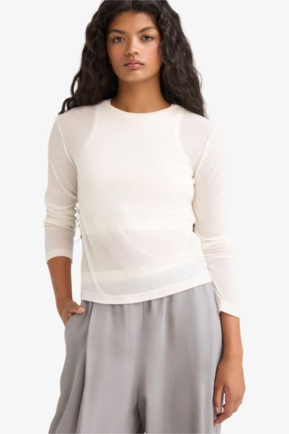 تيشيرت كم طويل سليم فيت ورقبة مستديرة