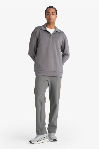 سويت شيرت رياضي قصة عادية بياقة عالية