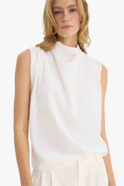 Regular Fit Turtleneck Sleeveless Blouse