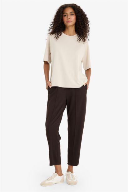 بنطرون رياضي قصة عادية بجيب و رباط