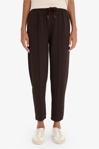 بنطرون رياضي قصة عادية بجيب و رباط