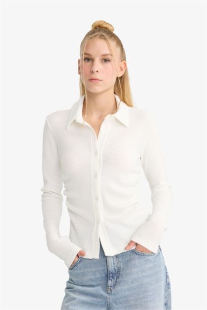 قميص ردن طويل منسوج مخصر