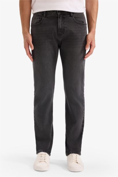 Sergio Regular Fit Normal Waist Straight Leg Jeans