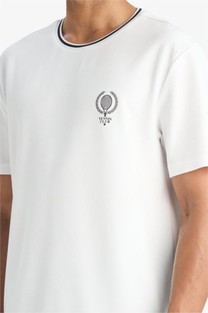 Standard Fit Crew Neck T-Shirt