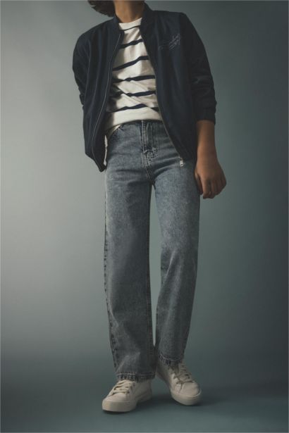 Boy Wide Leg Straight Leg Jeans