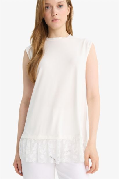 Tunique sans manches à col rond avec détails dentelle Coupe régulière