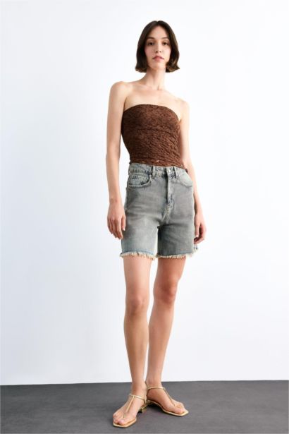 شورت جينز قصير قصة عادية