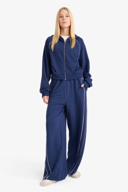 Loose Fit Hooded Zipper Sweatshirt