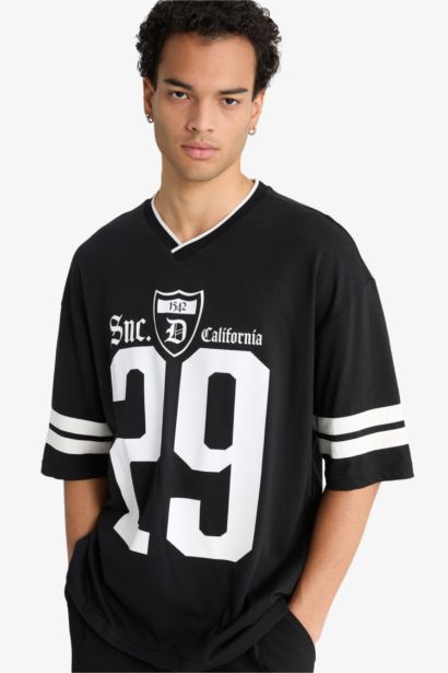 Loose Fit Crew Neck Short Sleeve T-Shirt