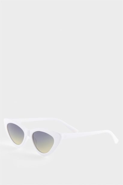 DCEY x DeFacto Kadın Kedi Gözü Formunda Beyaz Güneş Gözlüğü