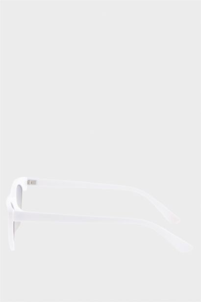 DCEY x DeFacto Kadın Kedi Gözü Formunda Beyaz Güneş Gözlüğü