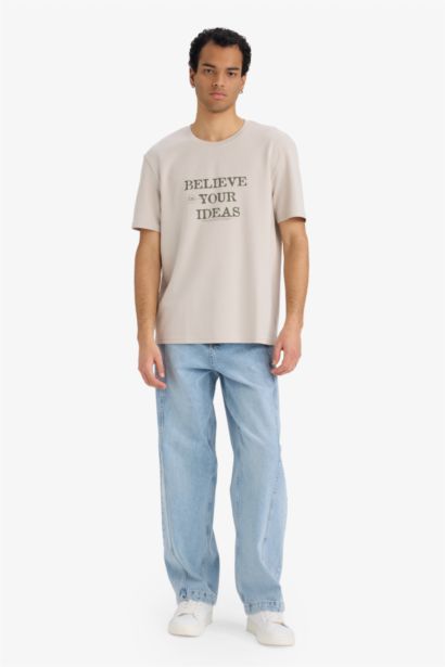 تيشيرت مطبوع يسمح بمرور الهواء