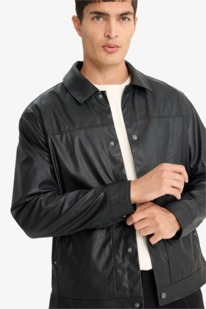 Su İtici Regular Fit Çıtçıtlı Suni Deri İç Cepli Ceket Mont