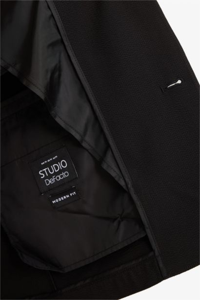 بليزر مودرن فيت مخطط