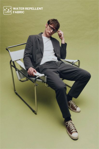 Блейзер приталенного кроя в полоску Seersucker для мужчин