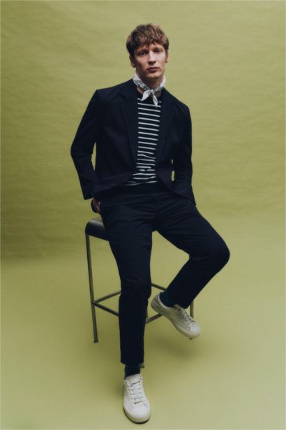 بليزر مخطط مودرن فيت