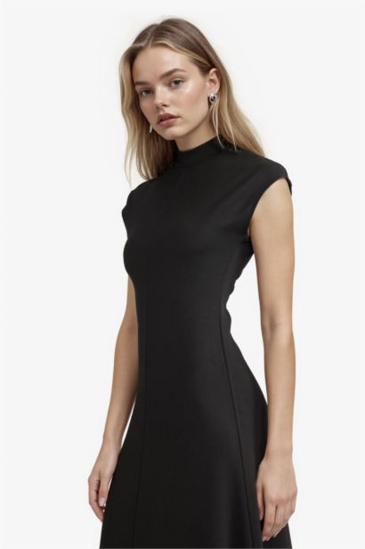 Yarım Balıkçı Yaka Ribana Kısa Kollu Midi Elbise