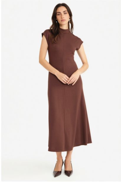 Yarım Balıkçı Yaka Ribana Kısa Kollu Midi Elbise