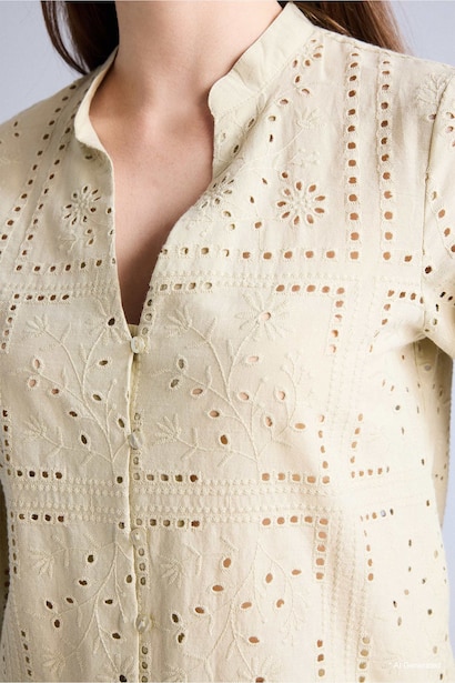 Regular Fit Flap Collar brode Long Sleeve Shirt