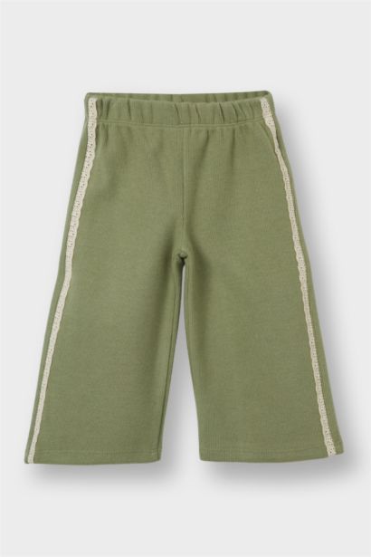 طقم بياقة مستديرة من قطعتين