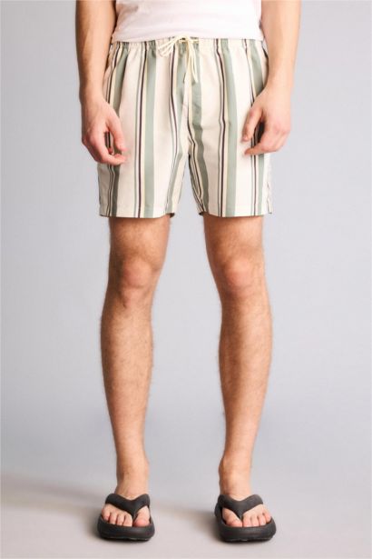 شورت بحر قصير ميكروفيبر ببطانة شبكية