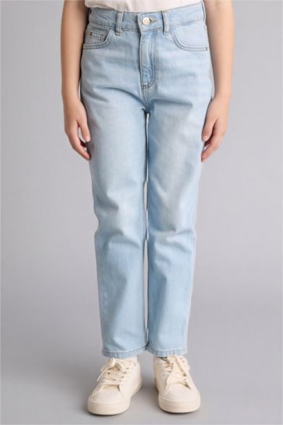 Girl Mom Fit Wide Leg Jeans