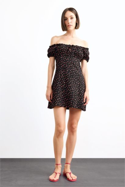 فستان قصير فلورال منسوج بقصة A ردن عريض