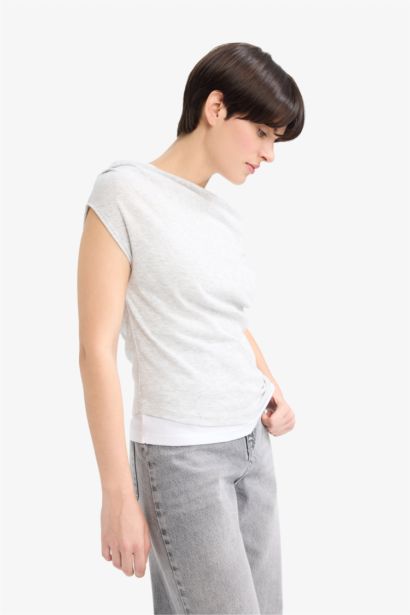 T-shirt côtelé asymétrique à une épaule Coupe slim