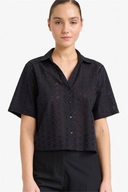 Regular Fıt Kaçık Yaka Brode Kısa Kollu Gömlek