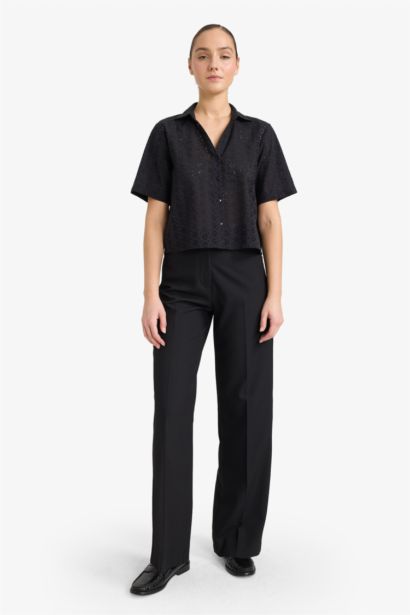 Regular Fıt Kaçık Yaka Brode Kısa Kollu Gömlek