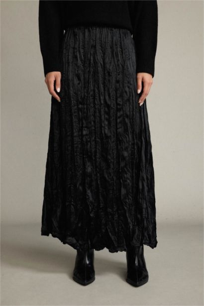 Relax Fit Satin Elastic Band Skirt