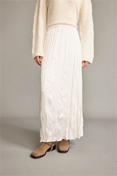 Relax Fit Satin Elastic Band Skirt