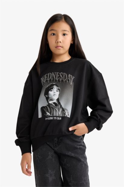Girl Wednesday Oversize Fit Crew Neck Sweatshirt
