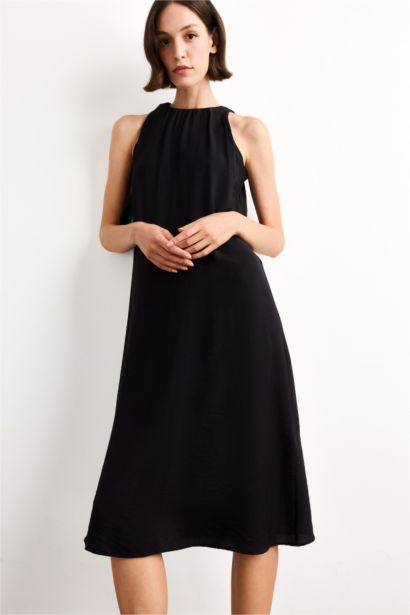 Crinkle Fabric Sleeveless Midi Dress