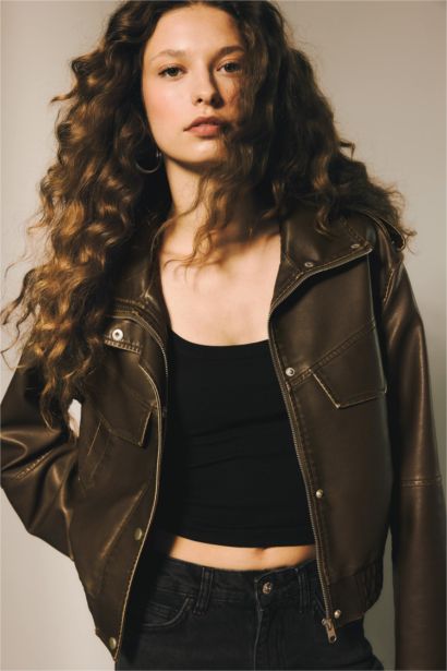 جاكيت جلد صناعي قصة مريحة