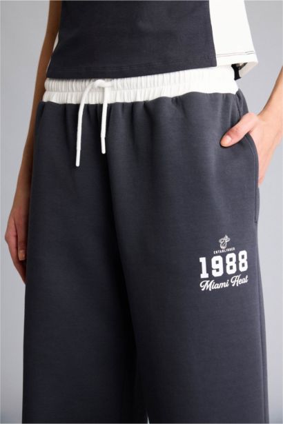 Брюки NBA Miami Heat Straight Fit стандартной длины с карманами и прямыми штанинами