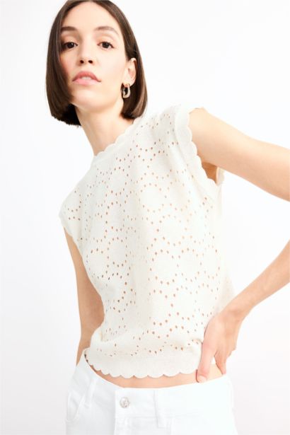 فانيلة تريكو بياخة مستديرة