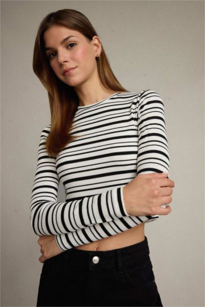 Bisiklet Yaka Çizgili Uzun Kollu Tişört