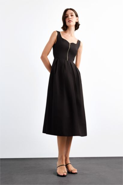 Sleeveless Long Dress